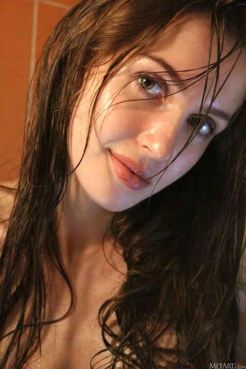 Holly Haim: Ukrainian PAWG Strips and Spreads Her Pussy in the Bathroom – photo 14 of 21