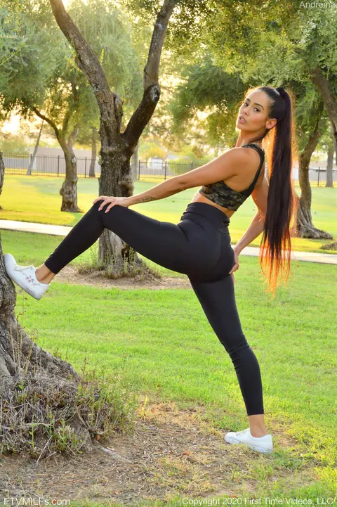 Adriana Deluxe: Colombian Latina Spreads Her Trimmed Pussy Outdoors – photo 10 of 20
