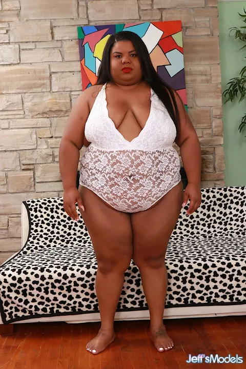 Peaches Love: Ebony BBW Rides Cowgirl and Kisses Deeply – photo 1 of 21