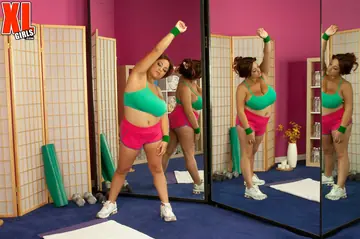 Tatiana Blair – Curvy Latina with Big Natural Tits Fucks in the Gym Shorts