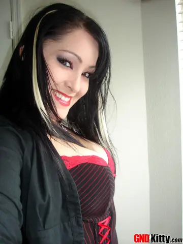 Thick Asian Babe in Jeans and Lingerie Bares Her Big Tits and Ass