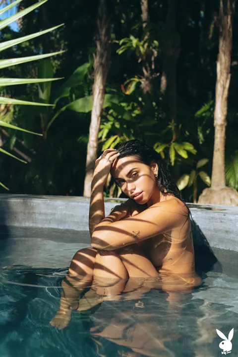 Claudia Tihan: Tanned Latina in a Bikini Shows Her Natural Tits by the Pool – photo 10 of 20