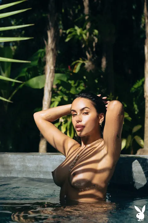 Claudia Tihan: Tanned Latina in a Bikini Shows Her Natural Tits by the Pool – photo 13 of 20