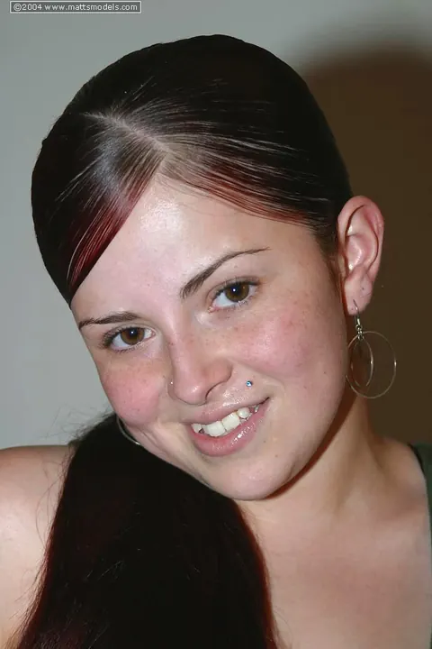 BBW Unhooks Her Lingerie and Spreads Her Pussy Wide – photo 1 of 16