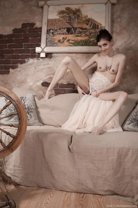 Slim Pale Woman Spreads Her Hairy Pussy and Armpits – photo 8 of 21