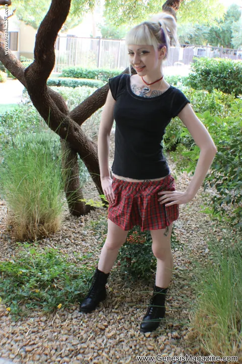 Slim Tattooed Blonde Flashes Skirt Outdoors – photo 14 of 21