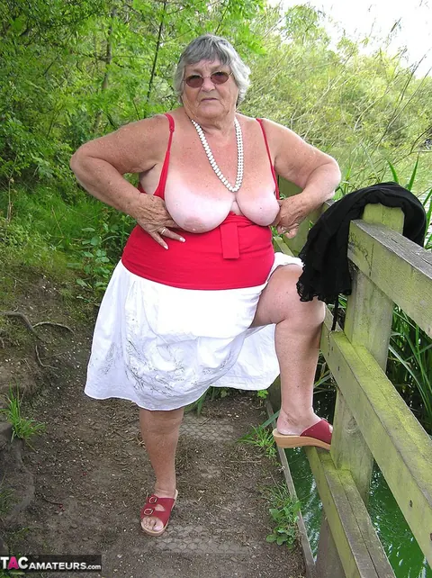 European BBW on a Public Trail Shows Her Big Tits in Panties – photo 17 of 20
