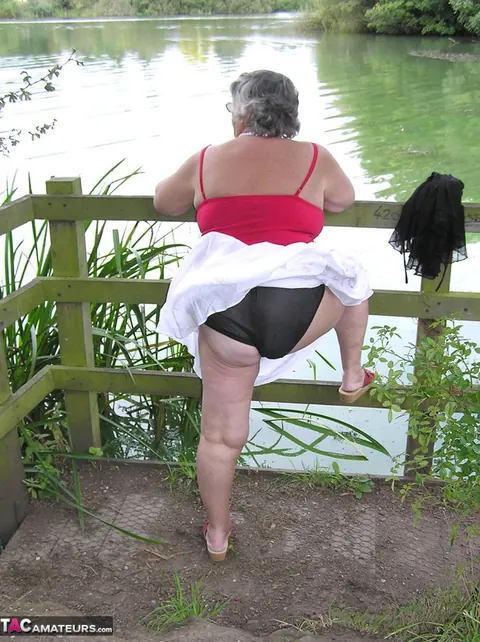 European BBW on a Public Trail Shows Her Big Tits in Panties – photo 19 of 20