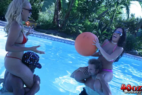 Melrose Foxxx: Thick Ebony MILF in a Bikini and Glasses Blows and Fucks Outdoors – photo 3 of 21