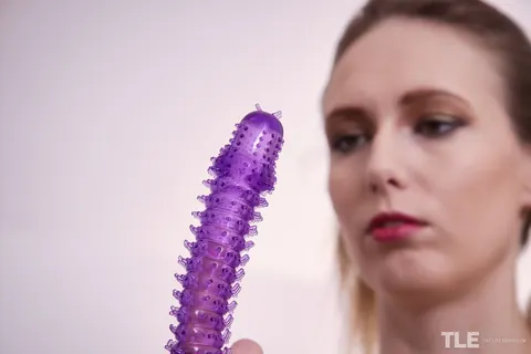 Gina Snow: Blonde in Fishnet Stockings Masturbates with a Dildo – photo 2 of 16
