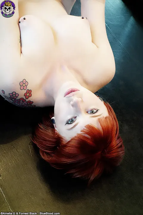 Eidyia: Redhead PAWG in Shorts Pulls Them Aside to Finger and Spread – photo 15 of 15