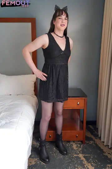 Busty Trans MILF in Stockings Gives a Blowjob and Takes Anal Creampie