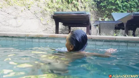 Ebony Babe Gets Fucked Doggy Style by the Pool – photo 16 of 20
