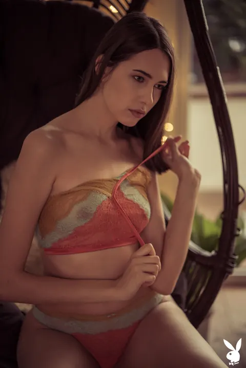 Katrine Pirs: Brunette with Natural Tits Poses Nude and Shows Her Shaved Pussy – photo 5 of 20