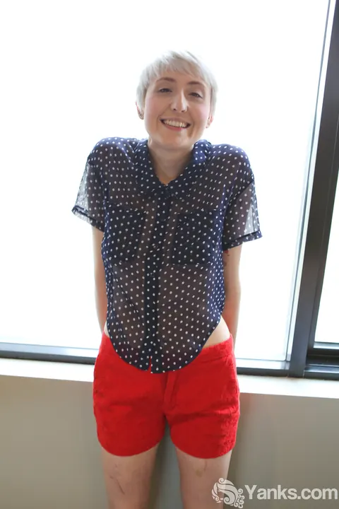 MOLLY DAE: Short-Haired Blonde Strips Out of Her Shorts by the Window – photo 6 of 16