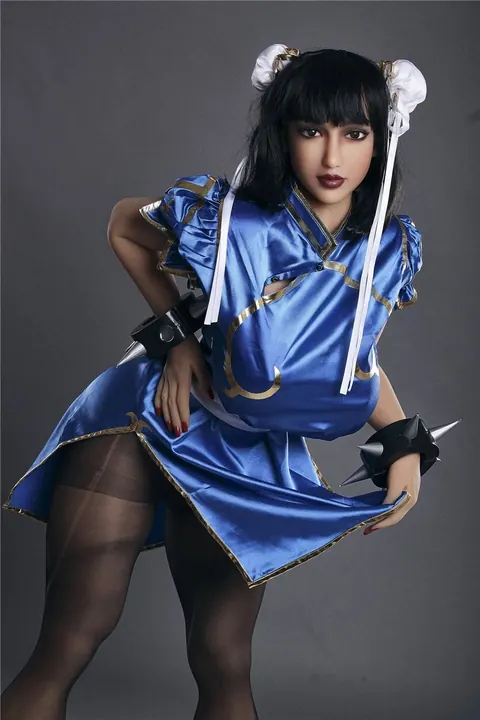 Busty Figure Poses in Stockings and Boots Showing Her Curves – photo 4 of 21