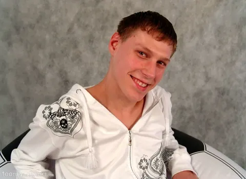 Brunette Guy Strips Nude and Shows His Cock – photo 1 of 21
