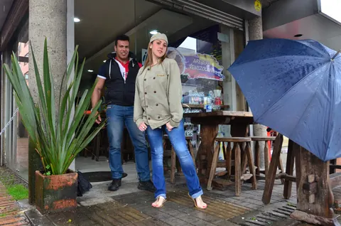 Latina Gets Fucked and Kisses Her Partner Outdoors – photo 14 of 17