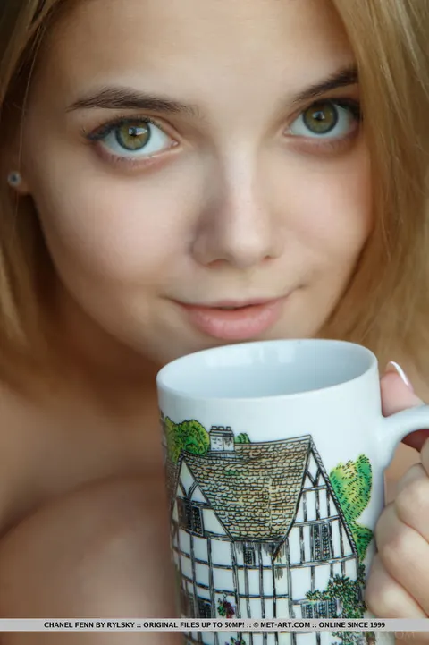 Chanel Fenn: Thick European Blonde Displays Her Hairy Pussy on a Balcony – photo 18 of 18