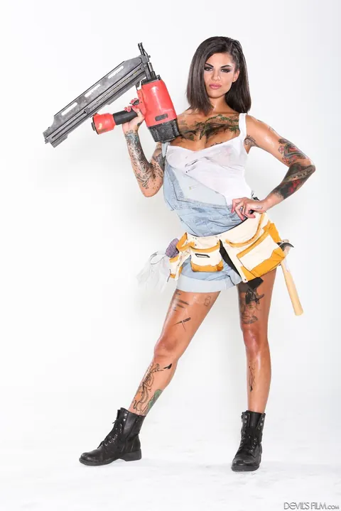 Bonnie Rotten: Busty Blonde and PAWG Brunette Lesbians Strip in Boots and Shorts – photo 9 of 15
