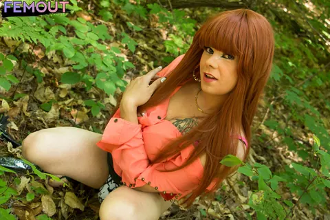 Redhead Trans Woman Masturbates and Spreads Her Hairy Bush Outdoors – photo 6 of 15