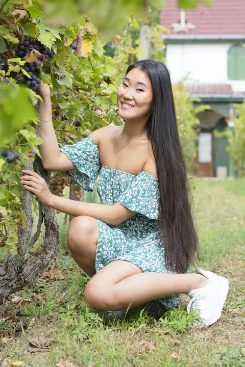 Katana: Asian Brunette Strips Nude and Poses Her Small Natural Tits – photo 3 of 21