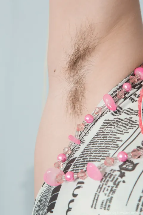 Gloria Miller: Woman with Natural Tits and Hairy Pussy Toys Herself Deep – photo 2 of 17