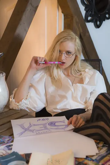 Nika N – Blonde Babe in Glasses Fingers Her Ass and Pussy in a Skirt