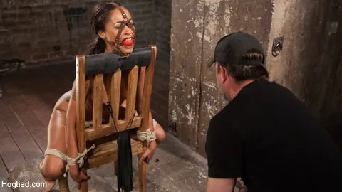 Thick Ebony Woman Masturbates in Bondage Restraints – photo 6 of 15