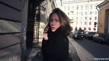 Alice Marshall – Russian Brunette Gives a Blowjob and Gets Fucked Outdoors