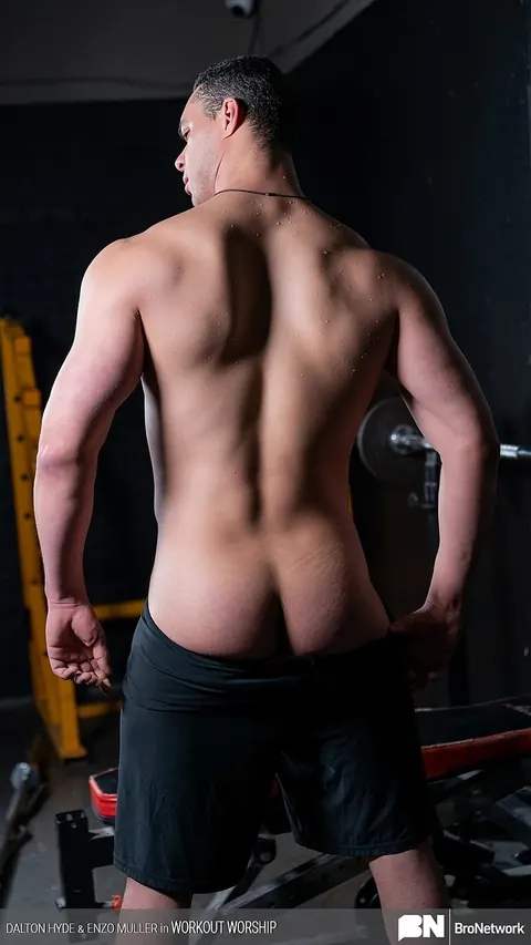 Athletic Man Shows His Ass and Fucks His Gym Buddy – photo 2 of 21