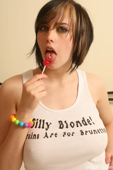 Louisa May: Short-Haired Busty Brunette Spreads Her Legs on the Bed – photo 13 of 14