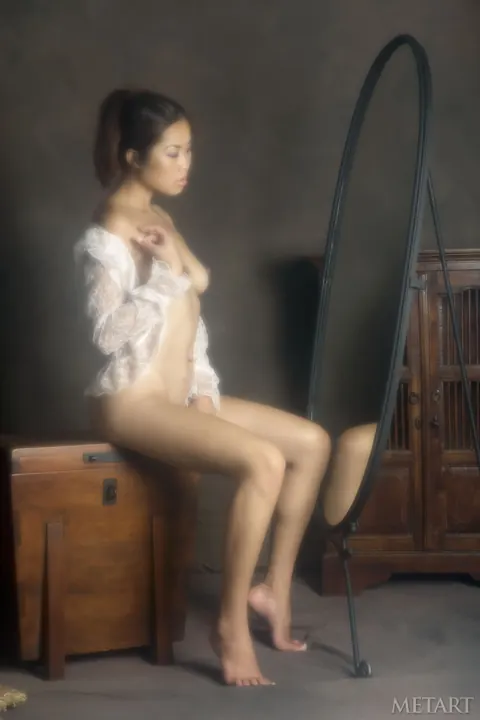 Asian Brunette with Big Tits Poses Nude for Glamour Shots – photo 10 of 21
