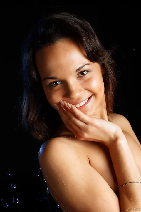Slim Brunette Strips Nude and Reveals Her Pussy – photo 5 of 21