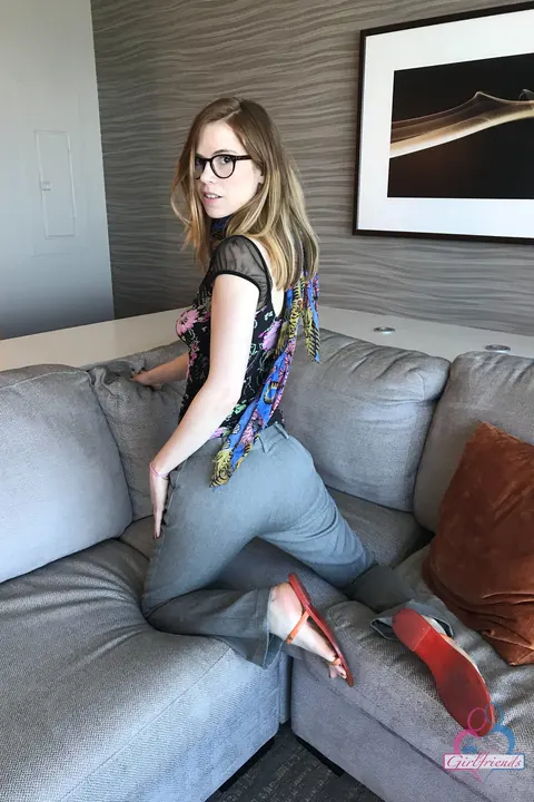 Pepper Hart: Petite Redhead in Glasses Spreads for Anal – photo 2 of 20