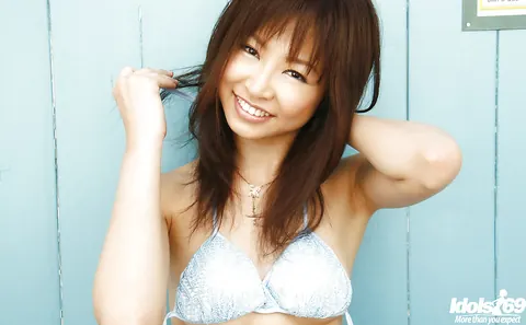 Hara Sarasa: Busty Japanese Babe Strips Out of Her Bikini Outdoors – photo 10 of 15