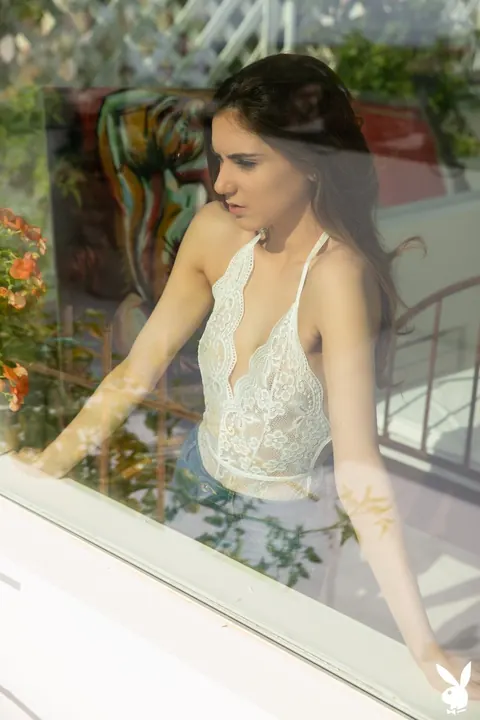 Karoline CC: Slim French Brunette Undresses and Spreads Outdoors – photo 2 of 20