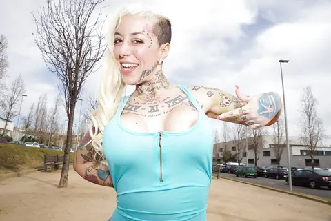 Lidya Rouge: Tattooed Latina with Big Tits Poses Outdoors in Boots – photo 6 of 13