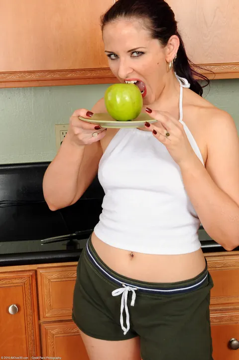 Busty MILF Spreads Her Pierced Pussy in the Kitchen – photo 1 of 21