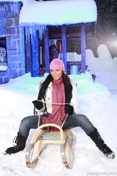 Thick Babe Strips in the Snow and Fingers Her Pussy – photo 1 of 21