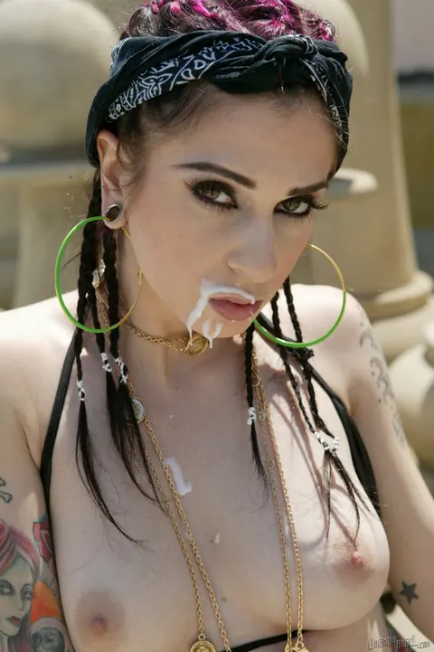 Joanna Angel: Slim Brunette MILF with Big Natural Tits Fucks on a Chess Board – photo 17 of 17