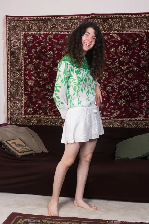 Silki Smith: Thick Pale Brunette Undresses and Spreads Her Hairy Pussy – photo 4 of 21
