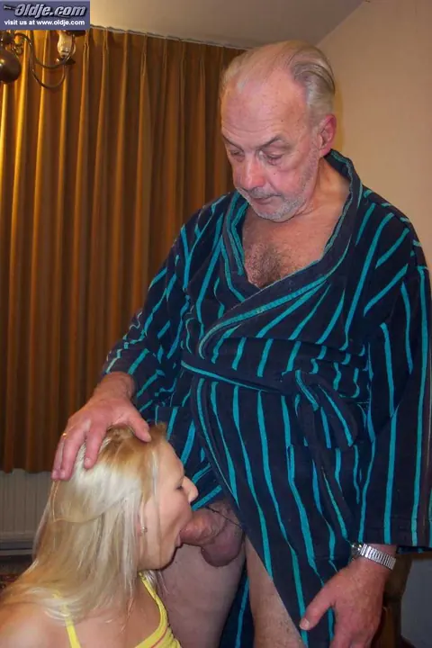 Gina Blonde: Blonde Polish MILF Sucks Cock and Gets Fucked – photo 6 of 20
