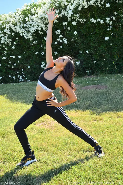 Woman Strips Nude After Outdoor Yoga for Dildo Play – photo 3 of 21