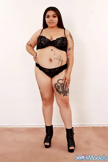 Ebony BBW in Lingerie Fingers Her Shaved Pussy