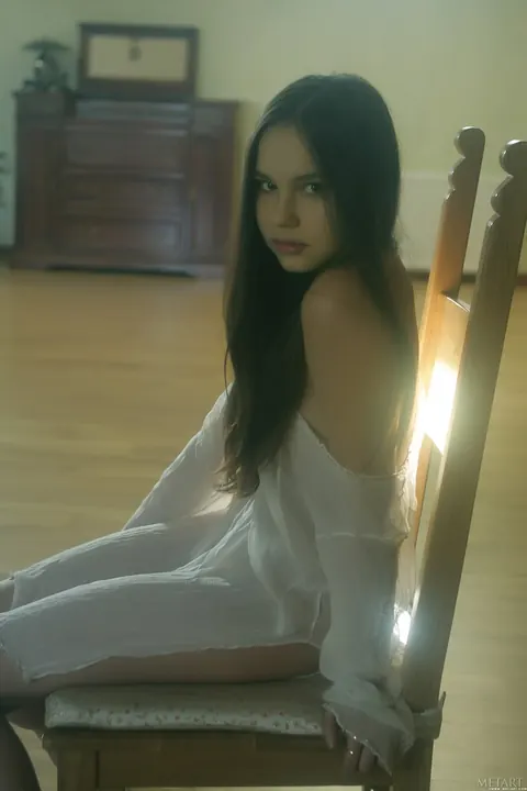 Brunette Undresses and Spreads Her Pussy Naked – photo 4 of 20