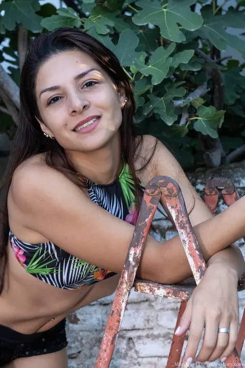 Margaret Li: Latina Strips Out of Her Bikini and Spreads Her Hairy Pussy Outdoors – photo 3 of 21