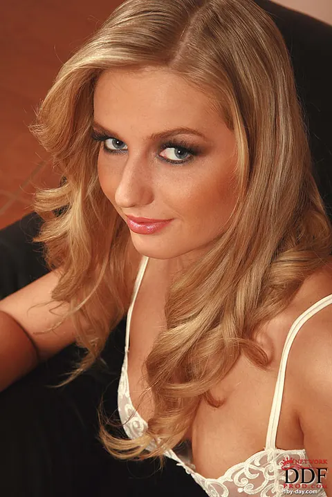 Courtney Lightspeed: Thick Czech MILF Strips Out of Her Lingerie to Use a Dildo – photo 1 of 10