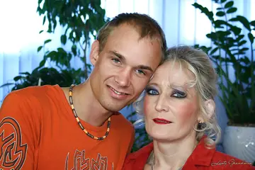Slim Mature Woman Spreads Her Shaved Pussy for Licking and Hard Sex