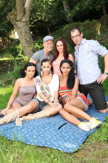Isabella Chrystin – Ebony Czech Brunettes Take Anal and Blowjobs at an Outdoor Picnic